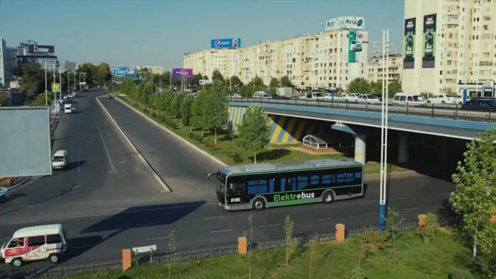 奔跑在乌兹别克斯坦的宇通新能源客车8.png