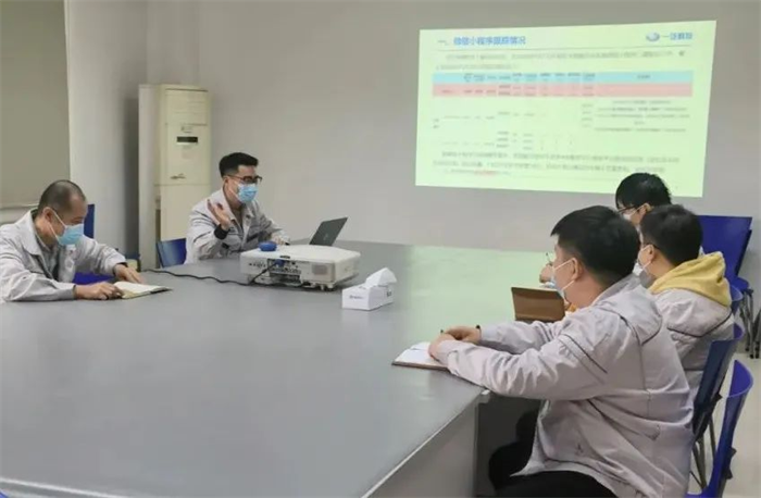 近日，一汽解放发动机事业部正式宣布：所有配套解放J7和鹰途的奥威CA6DM发动机全面贯彻质量达欧标措施。这一举措，标志着解放动力以全新的质量标准迈进国际赛道第一阵营，为实现“中国第一、世界一流”目标提供更加坚强的品质保证。