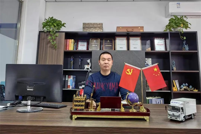 7年时间，苏州研创总经理赵凯将一家籍籍无名的“二网”门店，做成了区域内的标杆总店。