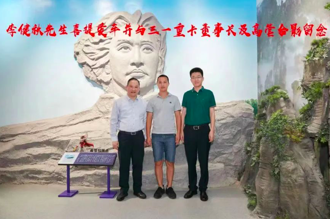 2022年已成为过去，这一年三一重卡互联网回归，一举成为行业的“破局者”。最重要的是收获了众多卡友的认可和点赞，下面让我们一起听听，卡友对三一重卡的真实感受吧！