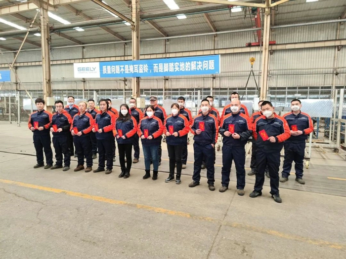 1月28日，远程新能源商用车集团旗下四川南充、江西上饶、安徽马鞍山、山东淄博等五大产品线专业制造基地全面开启复工复产，各基地抓实抓细各项准备工作，确保安全生产、高效生产，力争实现开门红，为新一年开好头、起好步。