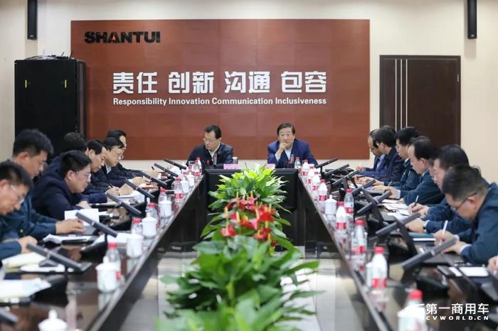 谭旭光.jpg
