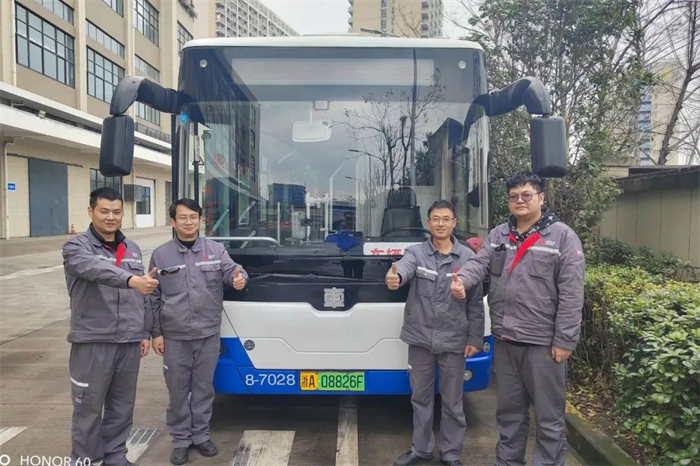 2023年2月22日，第17届影响客车业年度盘点颁奖典礼在南京隆重开幕。经过网络投票和专家评委评审，中车电动摘得2022-2023年度“中国客车行业金牌服务奖”，中车电动C10荣获“新能源客车推荐车型”。