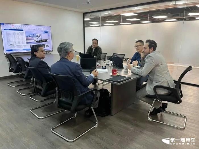 1-2月，东风汽车股份有限公司（以下简称“东风汽车股份”或“公司”）累计出口销量同比增长9.4%，其中自主出口业务规模快速扩大，自主出口销量同比增长19.29%，超行业增幅，跑赢大势。