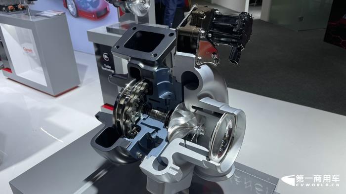 盖瑞特重型卡车用双轴可变喷嘴涡轮增压器2.jpg