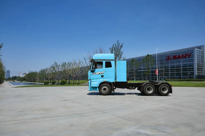 续航超270km、电耗低至1.4度的大电量三一电动重卡2.jpg