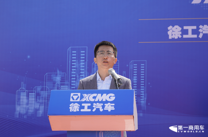 【第一商用车网 原创】4月26日上午，60辆崭新的徐工汉风G7危化品牵引车在山东聊城正式交付茌平信发物流有限公司，标志着徐工汽车在这一细分领域迈出了一大步。