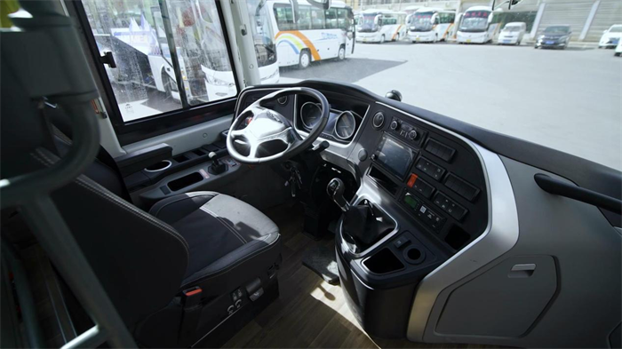 宇通一直在追求更高品质的道路上奋勇前行，朝着客车领域的“珠穆朗玛峰”奋力攀登。未来，将以更高品质、更快服务、更强性能持续向世界展示中国力量。