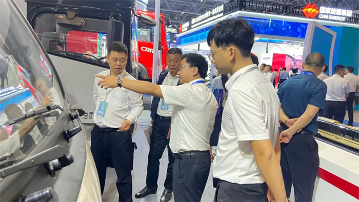 6月8日，2023中国西部国际交通建设博览会（简称“西博会”）在重庆拉开帷幕。