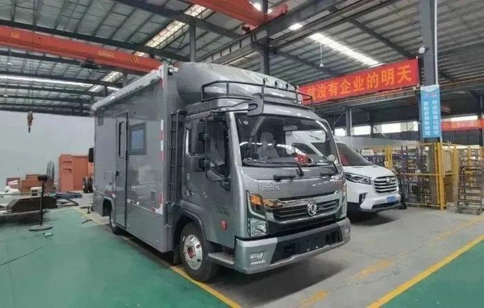 东风凯普特房车专用底盘成功交付4.jpg