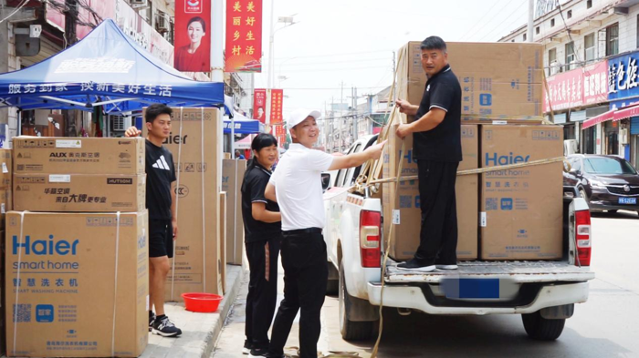 “东风轻型车 百县千镇大巡游”精彩启幕6.png