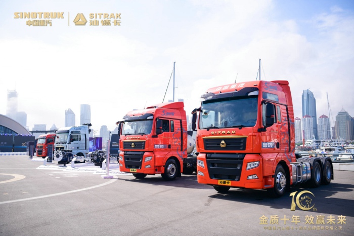 汕德卡牵引车.jpg
