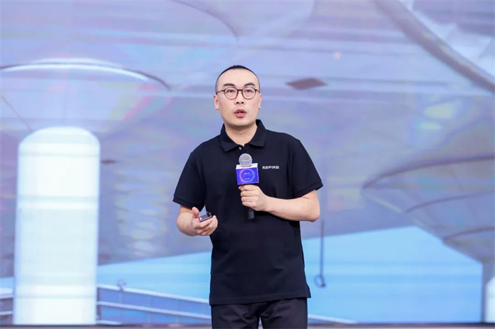 8月16日，上海重塑能源集团股份有限公司（下称“重塑能源”）在上海总部园区举办了以“重塑·未来”为主题的战略及新品发布会，发布了全新升级企业战略，并宣布正式布局氢能装备领域。