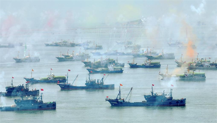 8月16日，为期三个半月的中国南海伏季休渔期正式结束，渔民重启了海洋捕捞作业。广西、海南、福建等地纷纷开启开海仪式，千帆竞发,浩浩荡荡奔赴渔场。