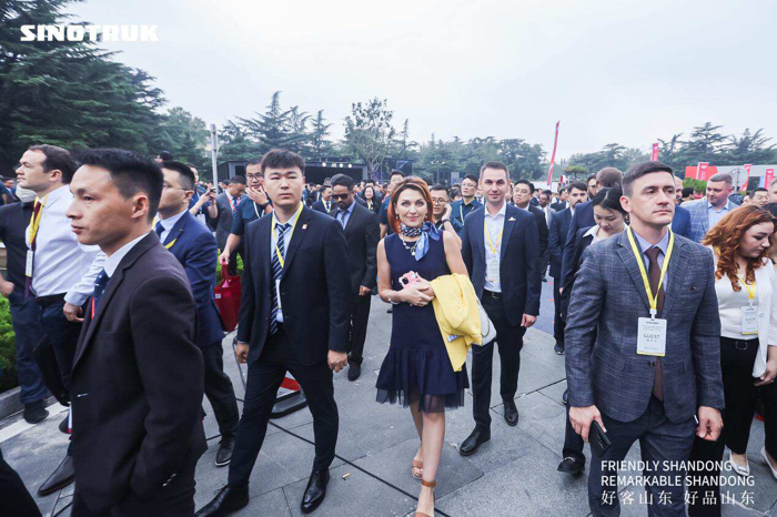 中国重汽全系列商用车布局领先1.png