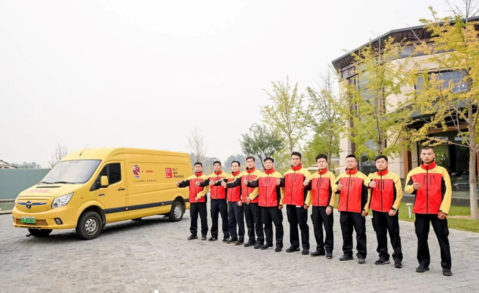 传递篮球运动精神 图雅诺智蓝助力DHL快递服务CBA赛事2.png