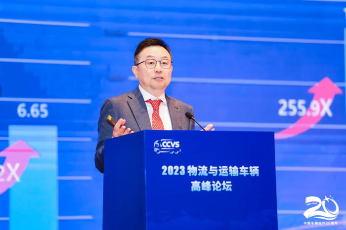 11月9日，以“星格局·星链计划”为主题的中集车辆投产20周年庆典在武汉盛大举行，以此庆祝公司过去20年所取得的辉煌成绩，共同见证中集车辆开启第三次创业的新篇章，并向所有同行者发出共享高质量发展红利、奔赴“星辰大海”的动员令。