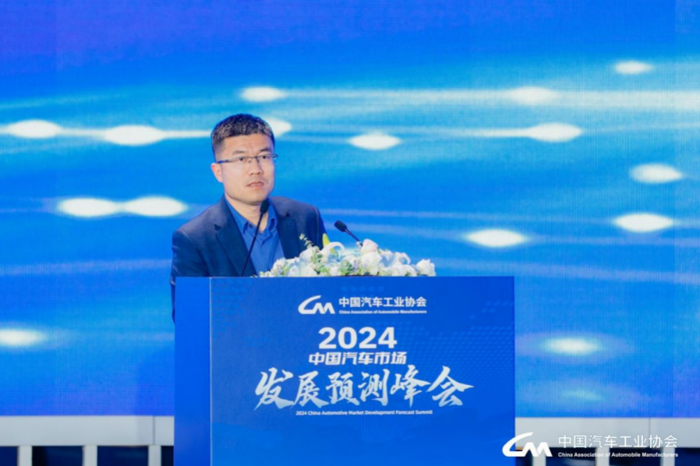 中国汽车新闻工作者协会副理事长兼秘书长韩君善.png