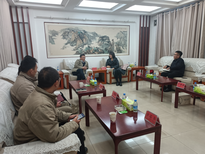 12月13日-15日，北奔重汽副总经理吕利萍带队，在河南地区开展兵器系统内部企业、工程外带市场长期合作伙伴、钢铁行业先锋模范企业等重点大客户走访。