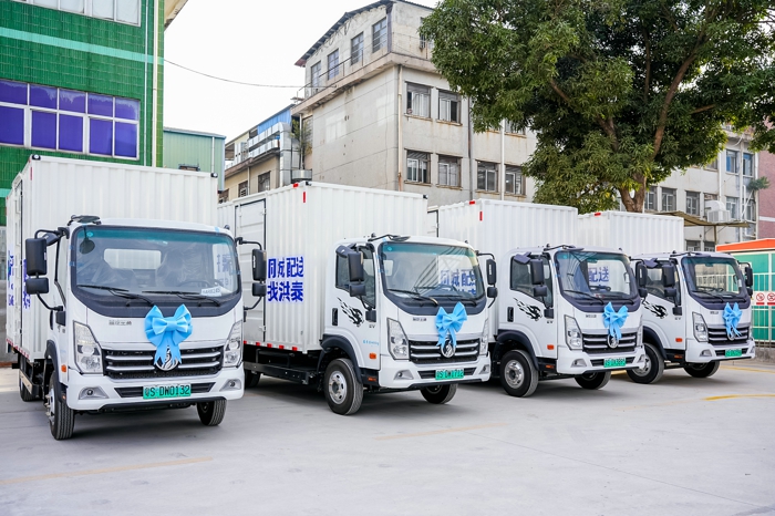 由吉泰GETEC、中建科工联合交付的首座全自动轻卡模块化智能换电站，12月28日在东莞·清溪镇全面启动运营。