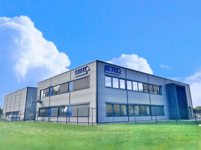 由吉泰GETEC、中建科工联合交付的首座全自动轻卡模块化智能换电站，12月28日在东莞·清溪镇全面启动运营。