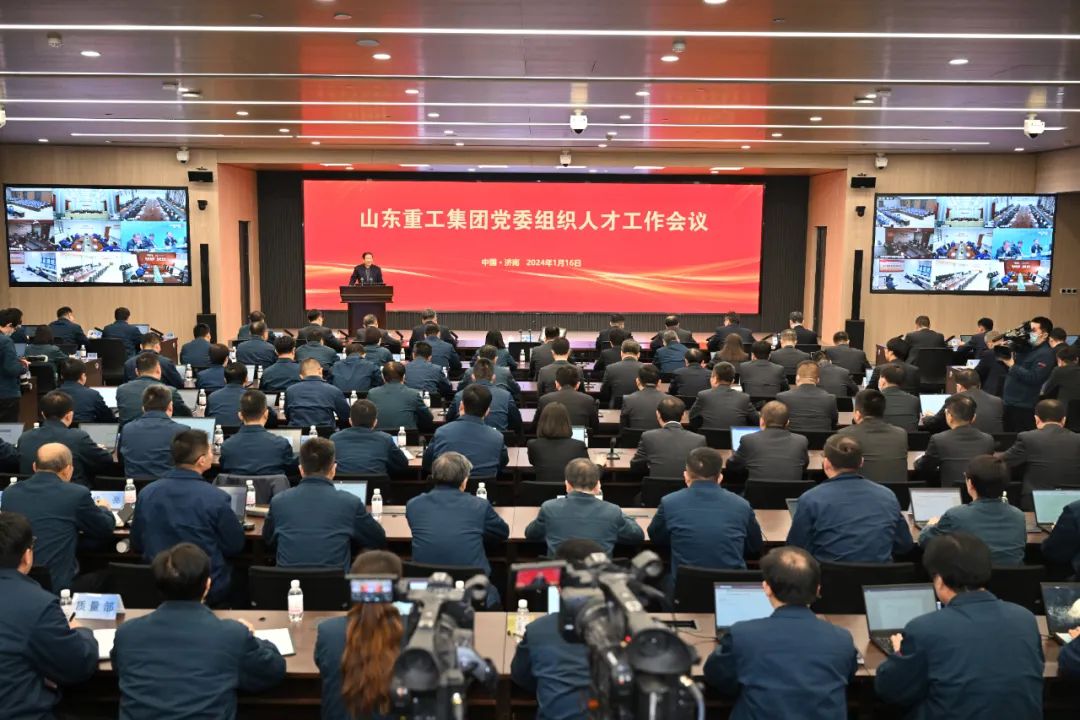 谭旭光1.jpg