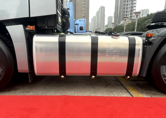 江淮跨越6×4牵引车如何在干线运输这条线上做到“术业有专攻”的呢？跟随发哥一起来看！