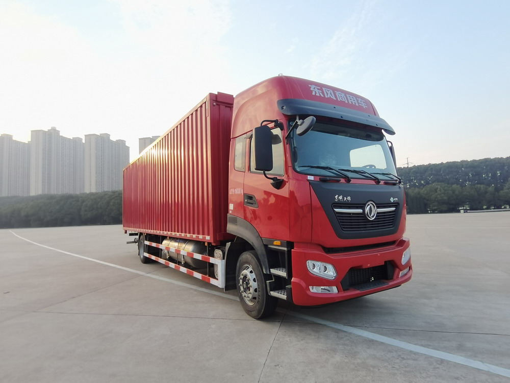 东风商用车天然气载货车.jpg