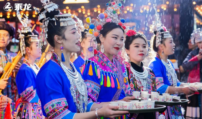 自上次卡友们欢聚一堂，共度乘龙回家大会的温馨时光后，不觉间已过去近两个月。随着春天的脚步临近，2024柳州马拉松即将于3月31日盛大启幕，也再次成为卡友们回家看看的最佳契机。
