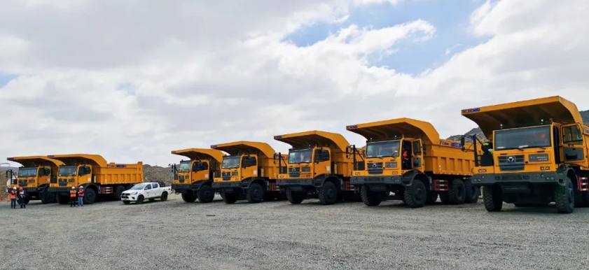近日，首批10台徐工矿卡XG110经过近20000公里的漫长航行，安全交付秘鲁某特大型矿区。此批次交付为徐工矿卡第一次进入秘鲁市场，连同第二批次共计近50台订单