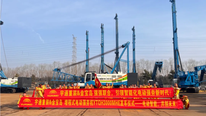 大单连连，捷报频传！一季度宇通新能源商用车市场表现亮眼，客车、卡车、专用车、环卫设备等业务板块齐头并进，产销均实现同比正增长，实现首季高质量“开门红”