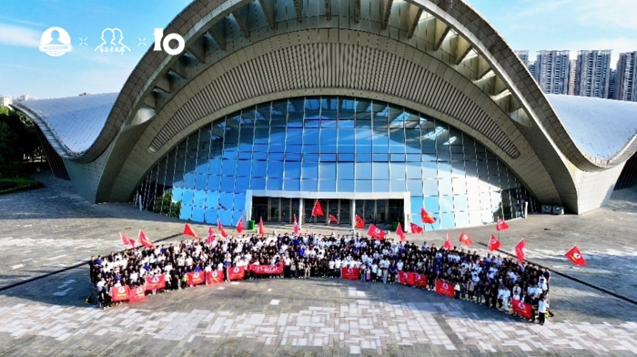 5月2日，由维天运通（路歌）主办的第十届“五·二卡友节”在安徽合肥隆重举行。