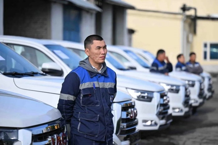 江淮皮卡批量交付吉尔吉斯斯坦国家电网3.jpg