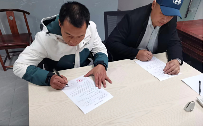 谁能想到如今风光无限的韦老板，在多年前只是普通的货运平台司机。成功走向创富路，成就幸福新生活的背后除了不懈的努力和坚持，还有江淮1卡恺达的一份功劳。其不仅省油能装还能跑，为韦老板的创富之路提供了极大的助力