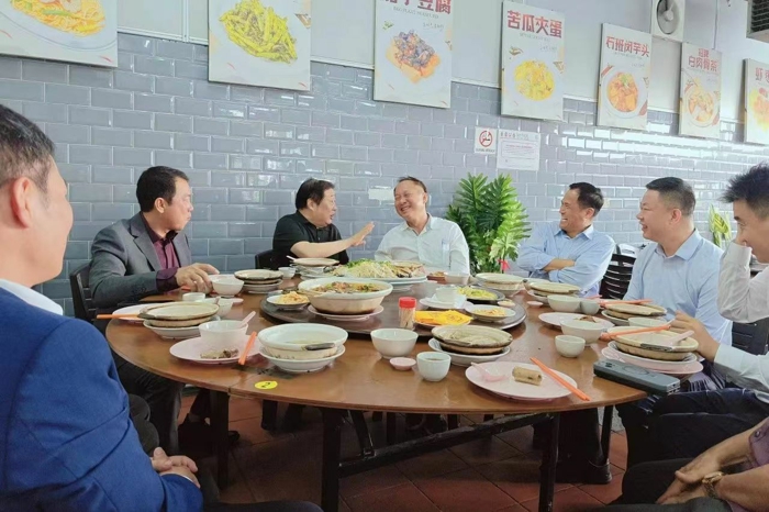 谭旭光2.jpg
