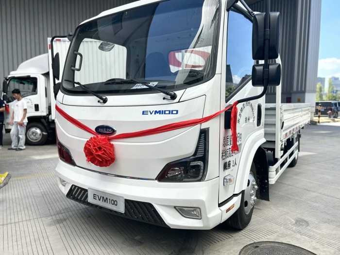 庆铃新能源货车.jpg