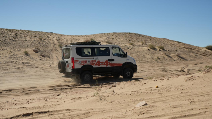 依维柯4X4亮相阿拉善英雄会！8.png