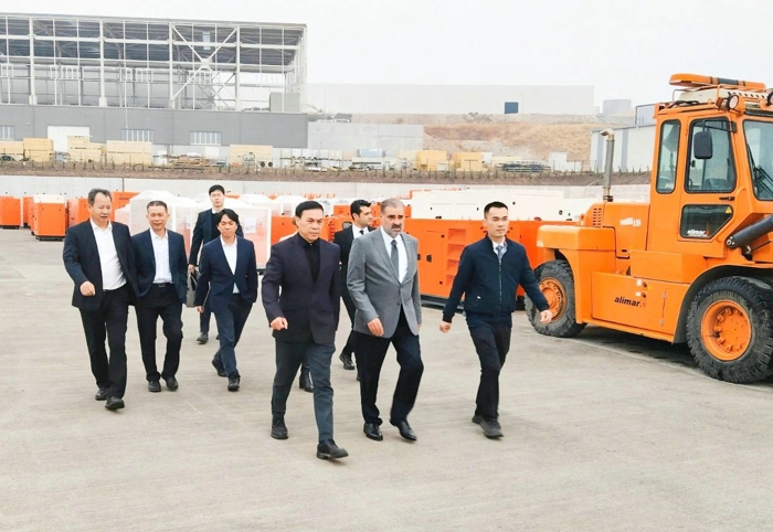 李汉阳率队走访欧洲和蒙古国核心客户3.jpg