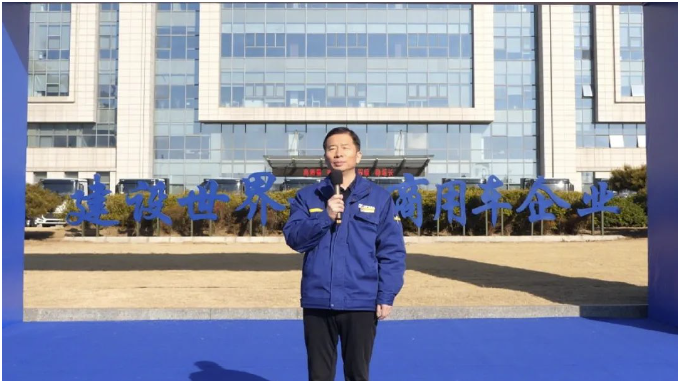 徐工新能源牵引车3.png