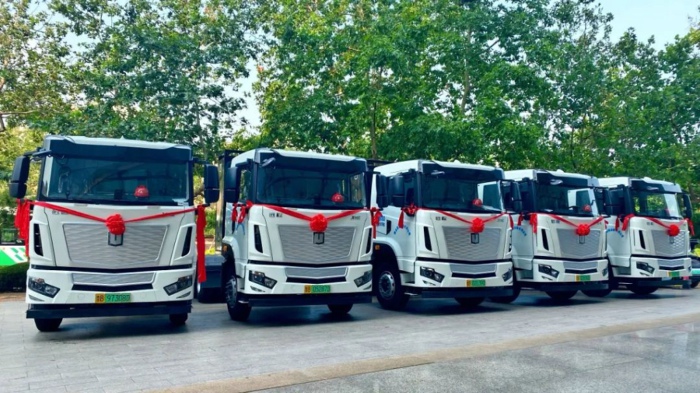 远程X7E-400换电牵引车.jpg
