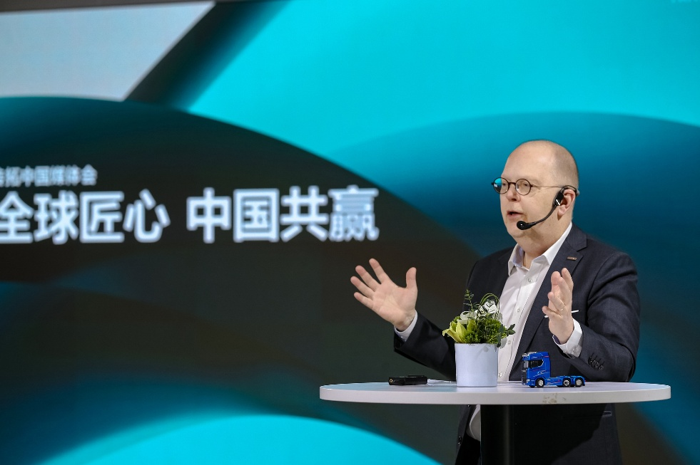 中国，北京，3月11日——全球最大的商用车集团之一传拓集团，今日庆祝其旗下品牌在中国60年的承诺与发展。在2025年3月11日北京举行的传拓媒体聚会上，集团展示了对中国商用车行业持续投资的关键里程碑