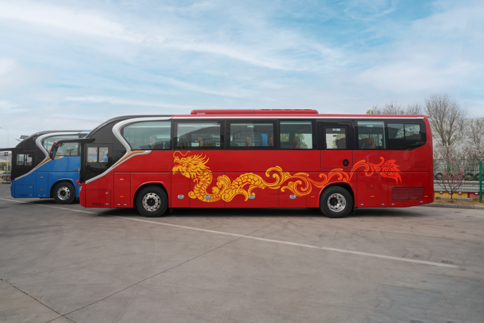 福田欧辉“陆地头等舱”BJ6122交付北京龙水凤港5.png