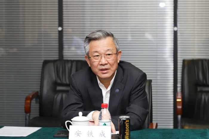 东风商用车与中汽中心达成战略合作2.jpg
