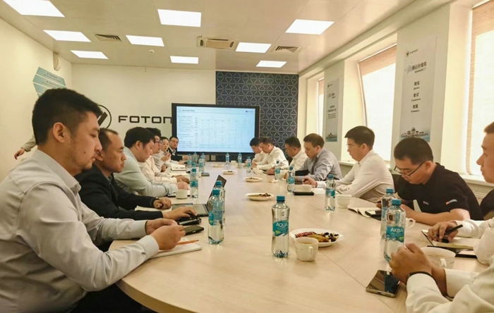 李汉阳率队走访欧亚市场1.jpg