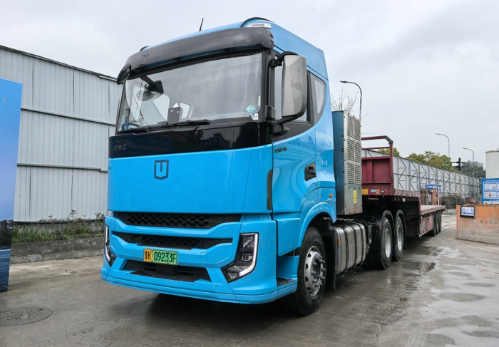 远程星瀚G醇氢电动牵引车.jpg