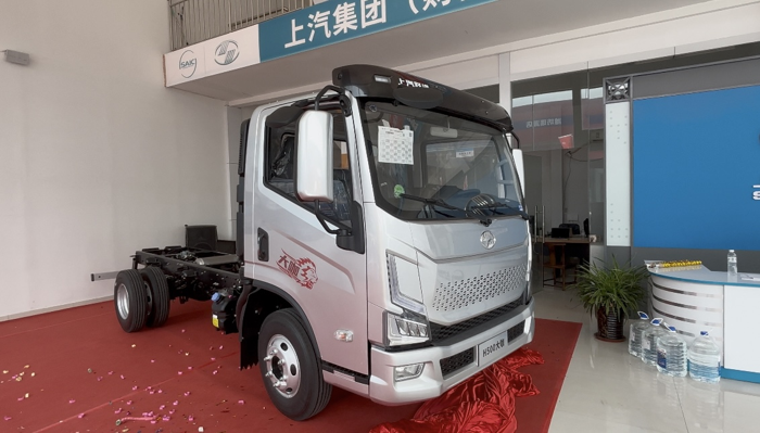 上汽跃进又一款大杀器上市3.png