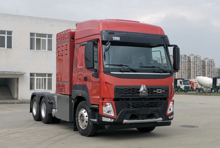 重汽王牌燃料电池牵引车.jpg