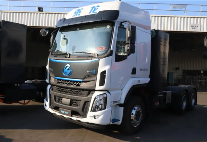 乘龙H5新能源牵引车.png