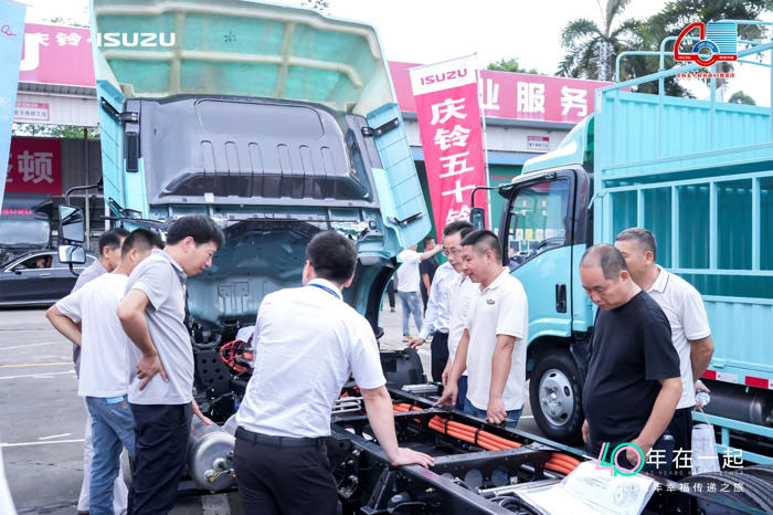 宁德时代尖端三电技术赋能 庆铃铃坤纯电轻卡深圳发布5.png
