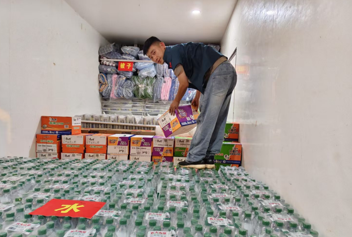 紧急驰援贵州榕江背后的重汽温度3.png